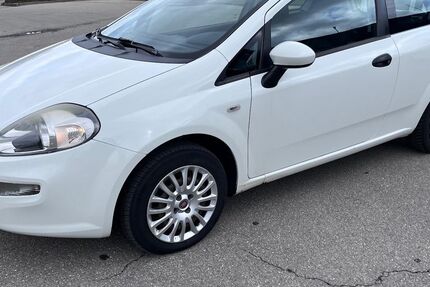 Fiat Punto Evo 189.000 km 3.750 &euro; Hausen ob Verena 78595