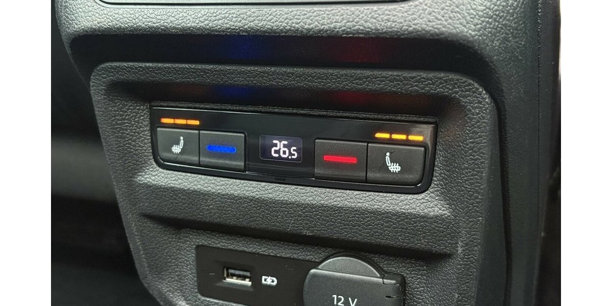 VW Tiguan 2.0 TDI 4Motion R-Line 360°/PANO/MEMORY 103.124 km 29.900 &euro; Villingen-Schwenningen 78054