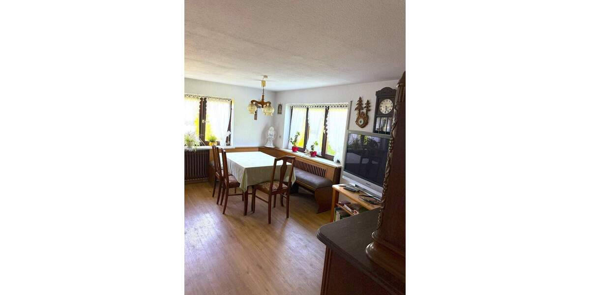 Einfamilienhaus Schonach im Schwarzwald - 7 Zimmer, 182 m&sup2;, 389.000&euro; | Angebot:25668697