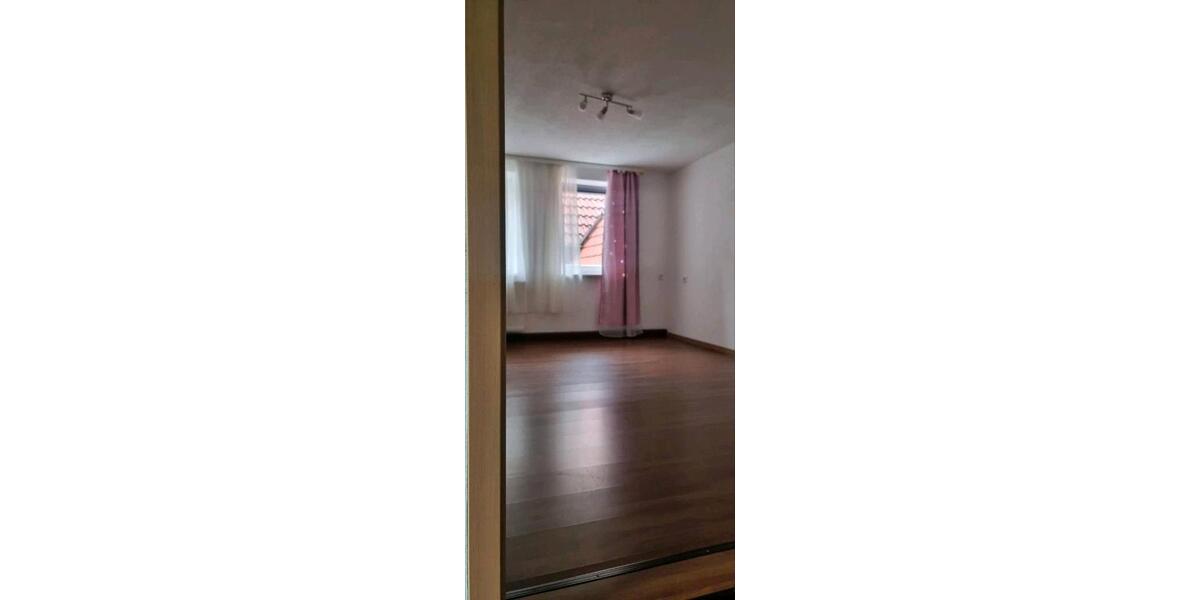 Maisonettenwohnung Wellendingen - 4.5 Zimmer, 160 m&sup2;, 1.200&euro; | Angebot:26469757