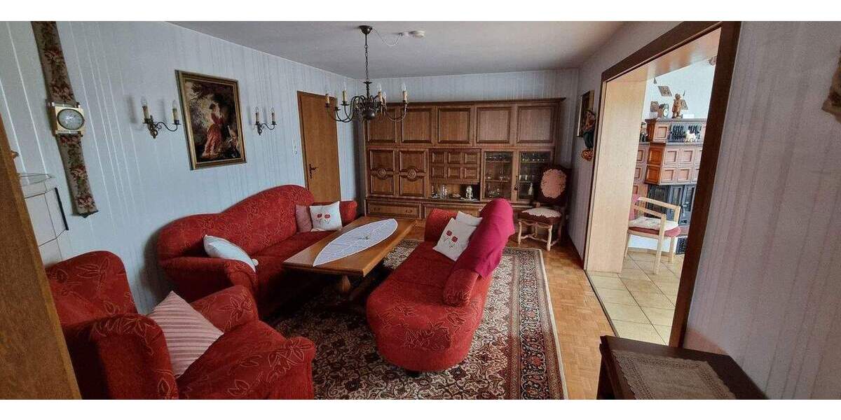 Einfamilienhaus Rottweil-Göllsdorf Göllsdorf - 6 Zimmer, 130 m&sup2;, 300.000&euro; | Angebot:25654264
