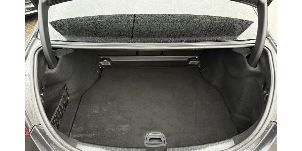 Mercedes-Benz C 200 d/AVANTGARDE/KAMERA/BURMESTER/LED/1.HAND 85.974 km 30.900 &euro; Villingen-Schwenningen 78054