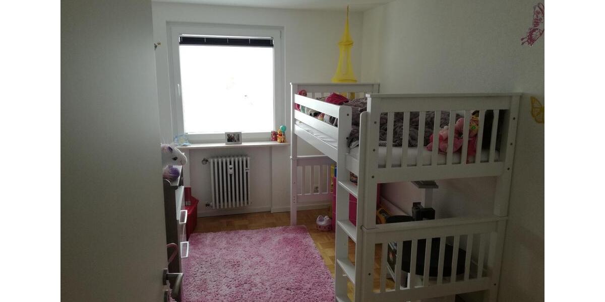 Etagenwohnung Villingen-Schwenningen Schwenningen - 4 Zimmer, 90 m&sup2;, 750&euro; | Angebot:26386640