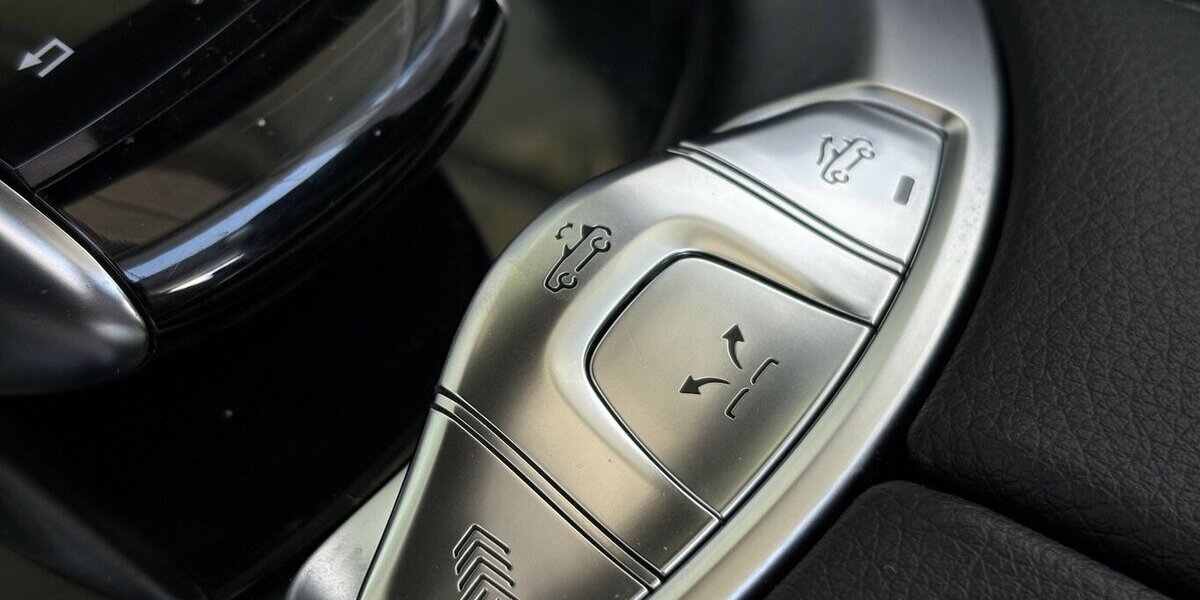 Mercedes-Benz C 200 AMG 4-Matic 360°/MEMORY/CARPLAY/NAVI/ACC 39.900 km 34.900 &euro; Villingen-Schwenningen 78054