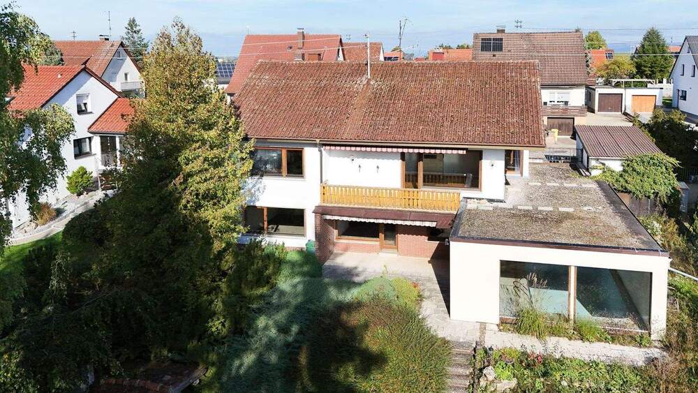 Einfamilienhaus Villingen-Schwenningen Weigheim - 6 Zimmer, 216 m&sup2;, 355.000&euro; | Angebot:25744848