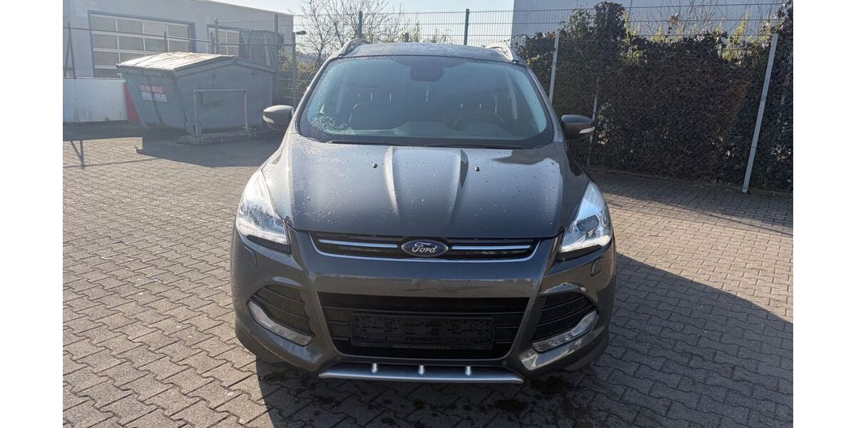 Ford Kuga 132.000 km 13.999 &euro; Donaueschingen 78166