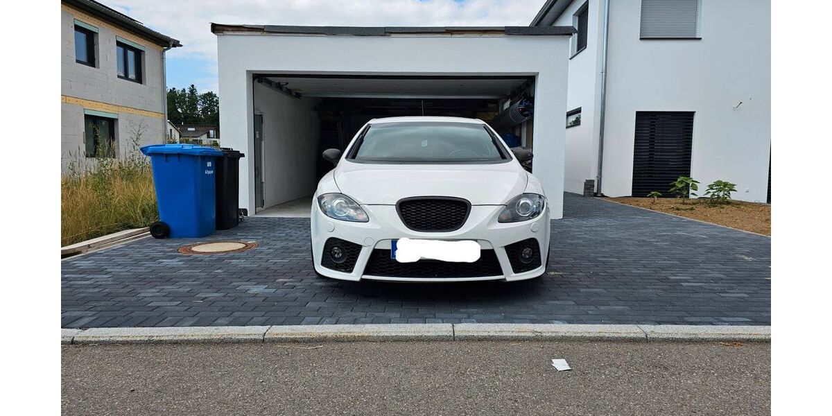 Seat Leon 163.914 km 6.900 &euro; Villingendorf 78667