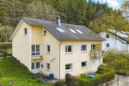 Haus Rottweil-Neufra Neufra - 8 Zimmer, 191 m&sup2;, 380.000&euro; | Angebot:26391527