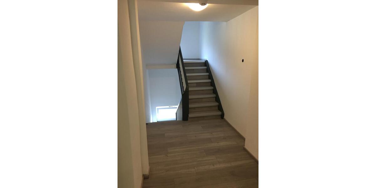 Doppelhaushälfte Villingen-Schwenningen Schwenningen - 6 Zimmer, 130 m&sup2;, 340.000&euro; | Angebot:26964158