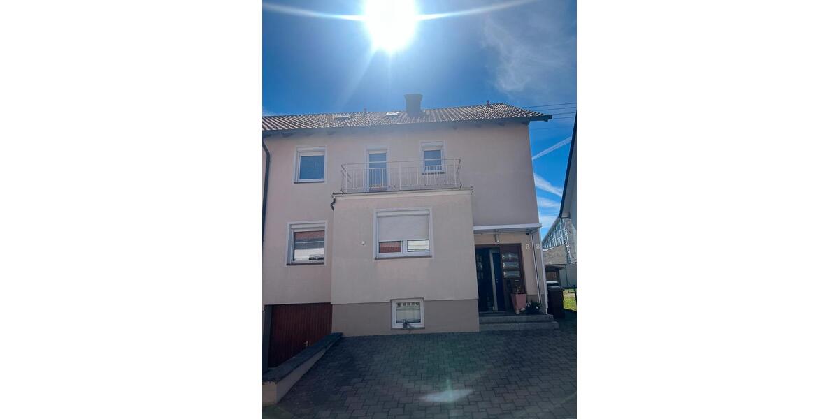 Doppelhaushälfte Gosheim - 7 Zimmer, 170 m&sup2;, 328.000&euro; | Angebot:26356023