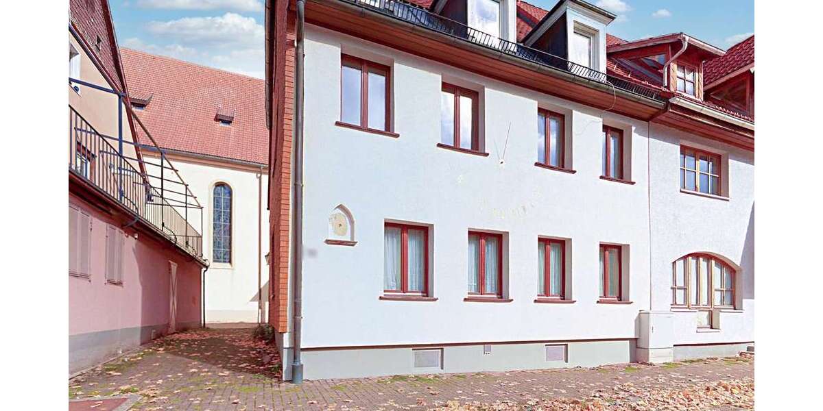 Einfamilienhaus Vöhrenbach - 10 Zimmer, 205 m&sup2;, 195.000&euro; | Angebot:24224553