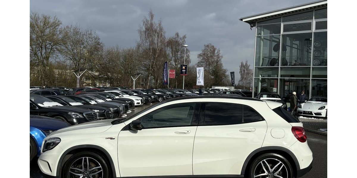 Mercedes-Benz GLA 250 4Matic NIGHT/BI-XENON/PANO/NAVI/MEMORY 138.187 km 15.900 &euro; Villingen-Schwenningen 78054
