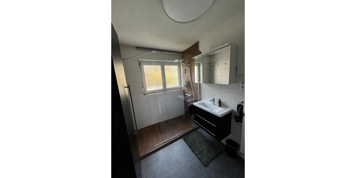 Etagenwohnung Tuttlingen - 2.5 Zimmer, 63 m&sup2;, 710&euro; | Angebot:25906942