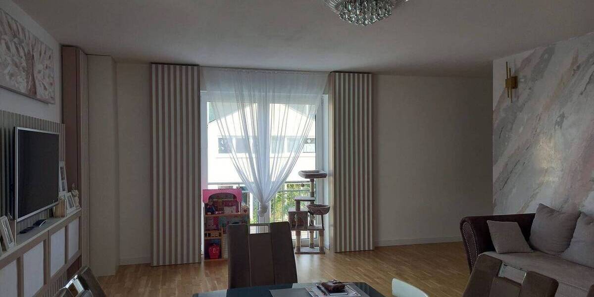 Einfamilienhaus Tuttlingen - 1 Zimmer, 215 m&sup2;, 699.500&euro; | Angebot:25736372