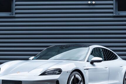 Porsche Taycan 3.600 km 92.990 &euro; Spaichingen 78549