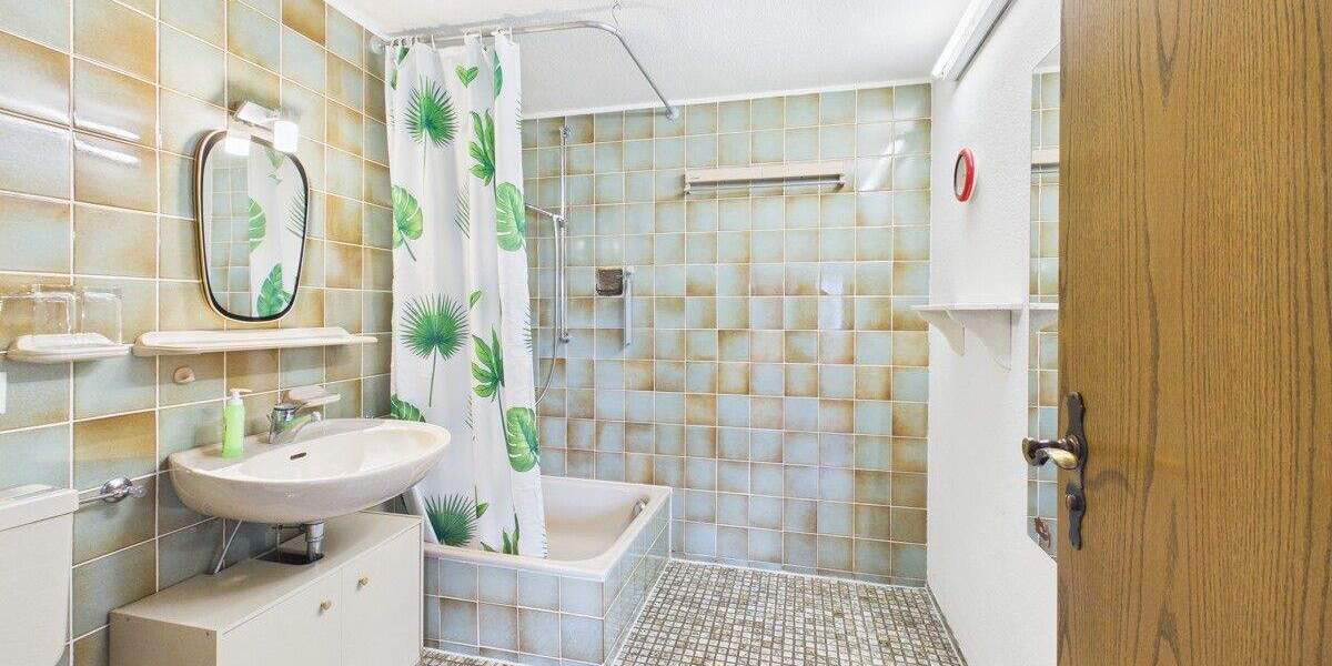 Einfamilienhaus Schramberg / Waldmössingen Waldmössingen - 5 Zimmer, 195 m&sup2;, 575.000&euro; | Angebot:25742608