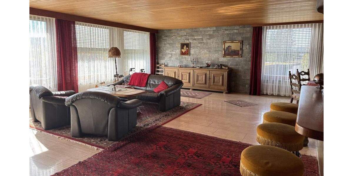 Einfamilienhaus Tuttlingen - 7 Zimmer, 216 m&sup2;, 599.000&euro; | Angebot:25769124