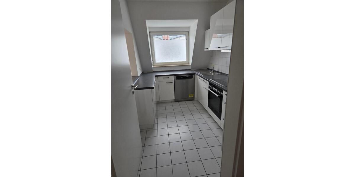 Dachgeschoßwohnung Tuttlingen - 3 Zimmer, 94 m&sup2;, 780&euro; | Angebot:25873601