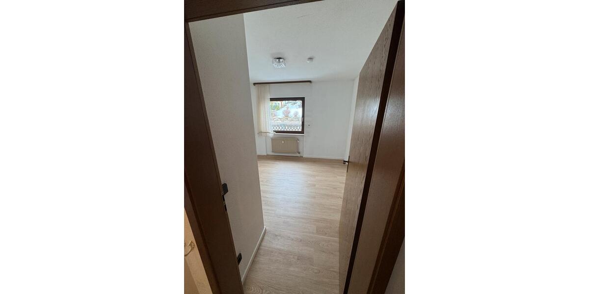 Erdgeschoßwohnung Schönwald im Schwarzwald - 2 Zimmer, 37 m&sup2;, 370&euro; | Angebot:25370377