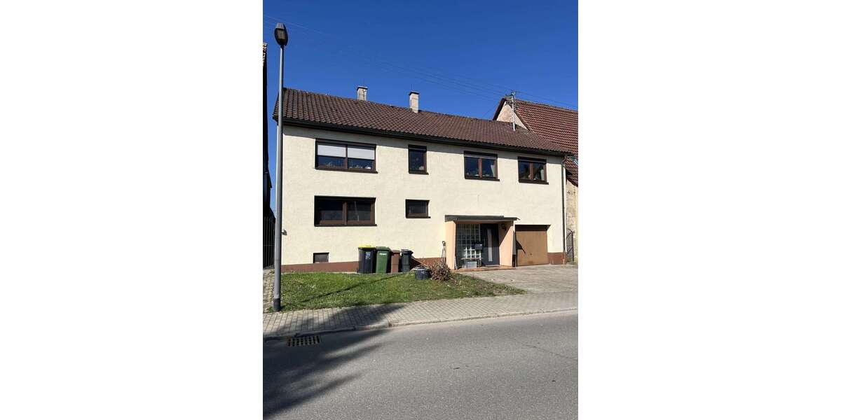 Einfamilienhaus Bad Dürrheim / Biesingen Biesingen - 7.5 Zimmer, 227 m&sup2;, 350.000&euro; | Angebot:25831787