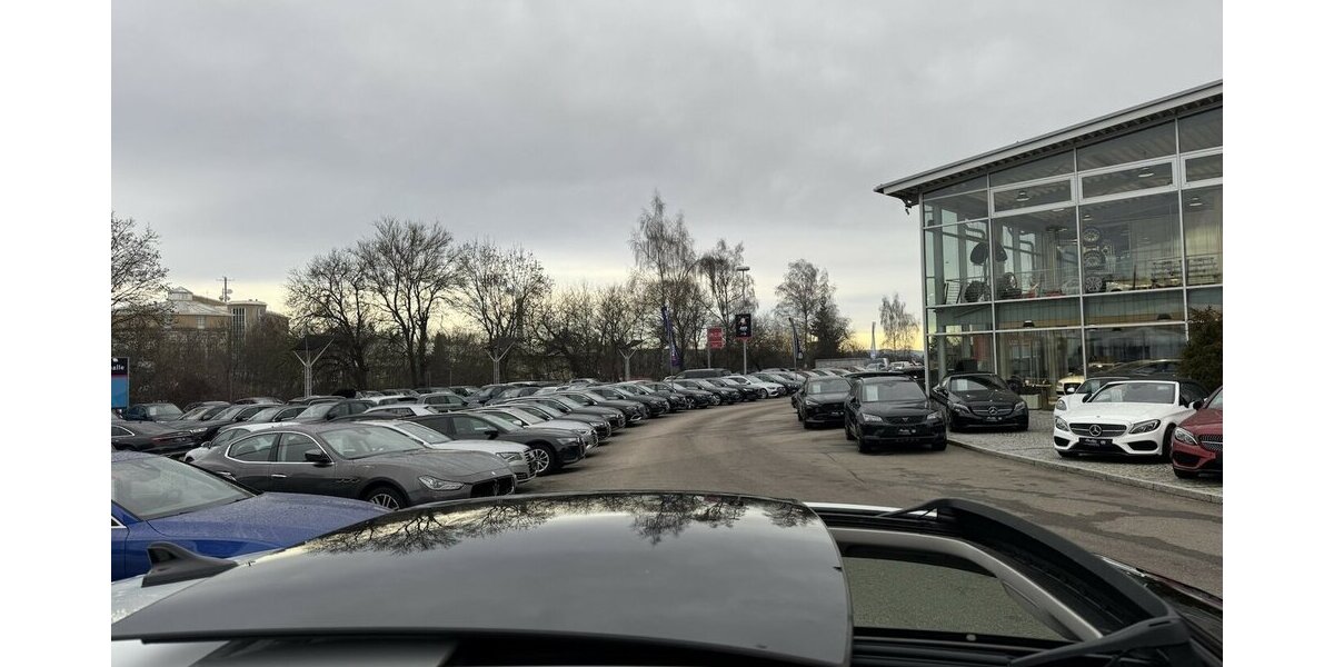 VW Golf 1 ST EDITION VIII LIM. STYLE/MASSAGE/MEMORY 128.913 km 16.800 &euro; Villingen-Schwenningen 78054