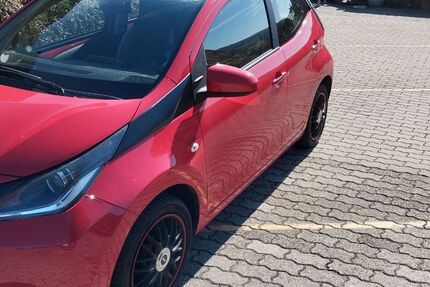 Toyota Aygo (X) 62.500 km 7.950 &euro; Lenzkirch 79853