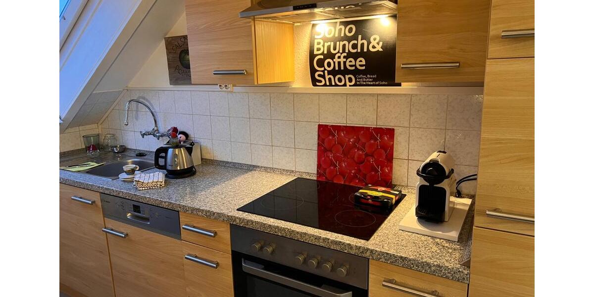 Dachgeschoßwohnung Villingen-Schwenningen Schwenningen - 3.5 Zimmer, 80 m&sup2;, 950&euro; | Angebot:25641292