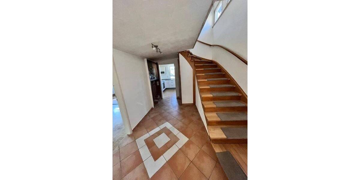 Einfamilienhaus Sankt Georgen im Schwarzwald Stadtgebiet - 7 Zimmer, 200 m&sup2;, 356.000&euro; | Angebot:26787023