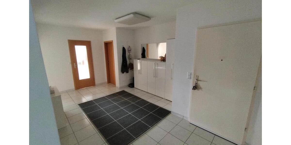 Etagenwohnung Villingen-Schwenningen Schwenningen - 4 Zimmer, 102 m&sup2;, 250.000&euro; | Angebot:24111903