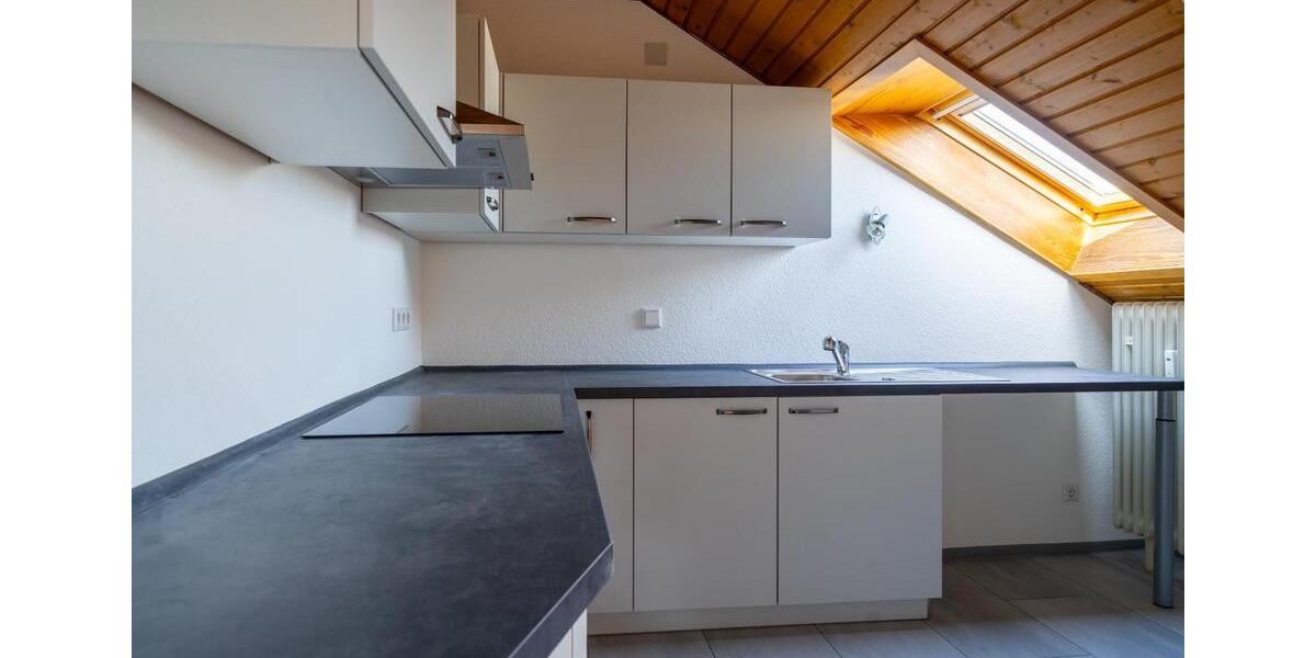 Dachgeschoßwohnung Villingen-Schwenningen Schwenningen - 4 Zimmer, 61 m&sup2;, 159.000&euro; | Angebot:24740176