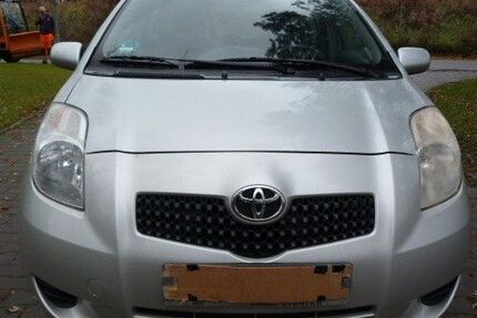 Toyota Yaris 140.000 km 3.600 &euro; Tuttlingen 78532