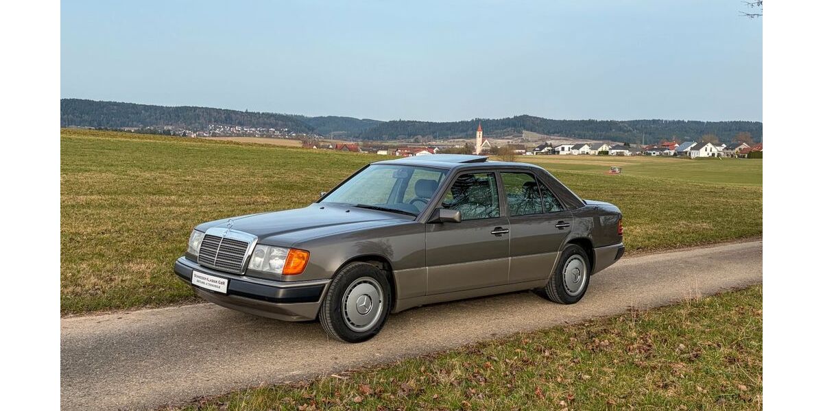 Mercedes-Benz 200 75.250 km 19.550 &euro; Bösingen 78662