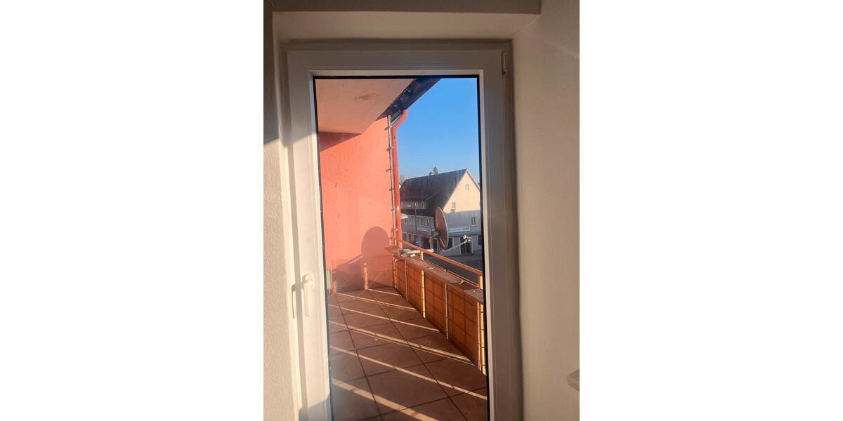 Etagenwohnung Trossingen - 3 Zimmer, 85 m&sup2;, 1.150&euro; | Angebot:25329922