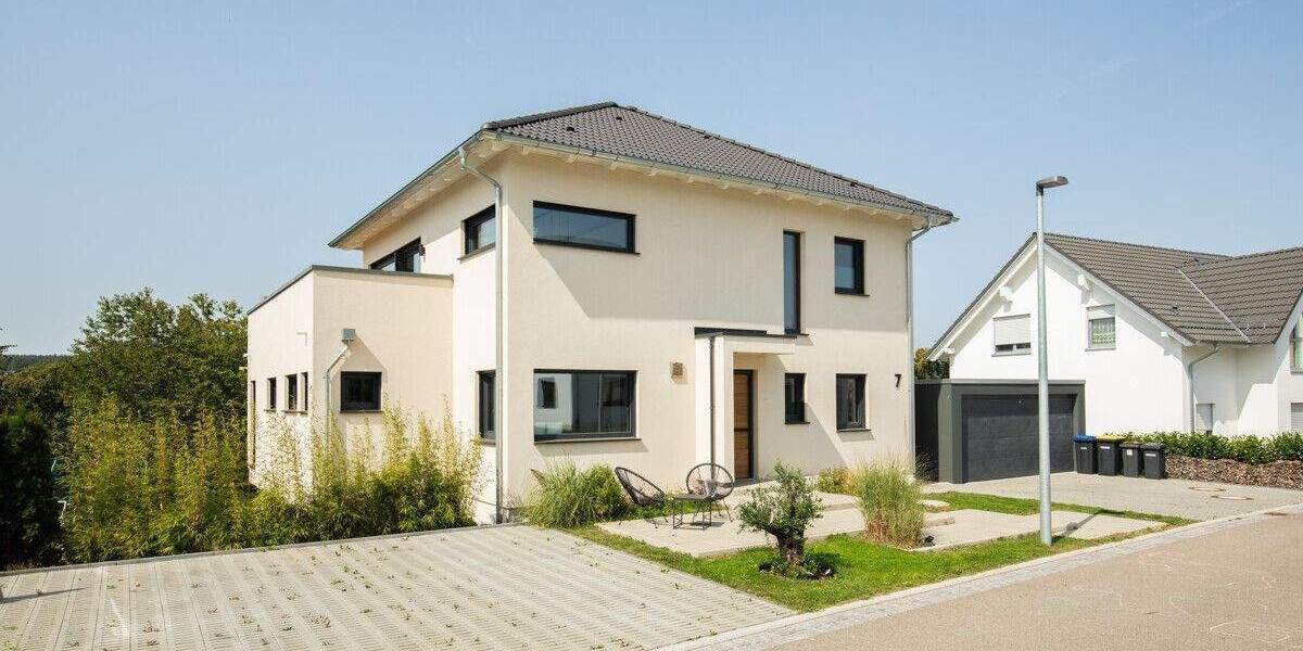 Einfamilienhaus Friedenweiler / Rötenbach Rötenbach - 7 Zimmer, 194 m&sup2;, 825.000&euro; | Angebot:25772009