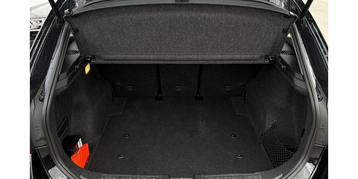 BMW X1 20d xDrive BI-XENON/TEMPOMAT/NAVI/PDC/SHZ/DAB 79.104 km 15.900 &euro; Villingen-Schwenningen 78054