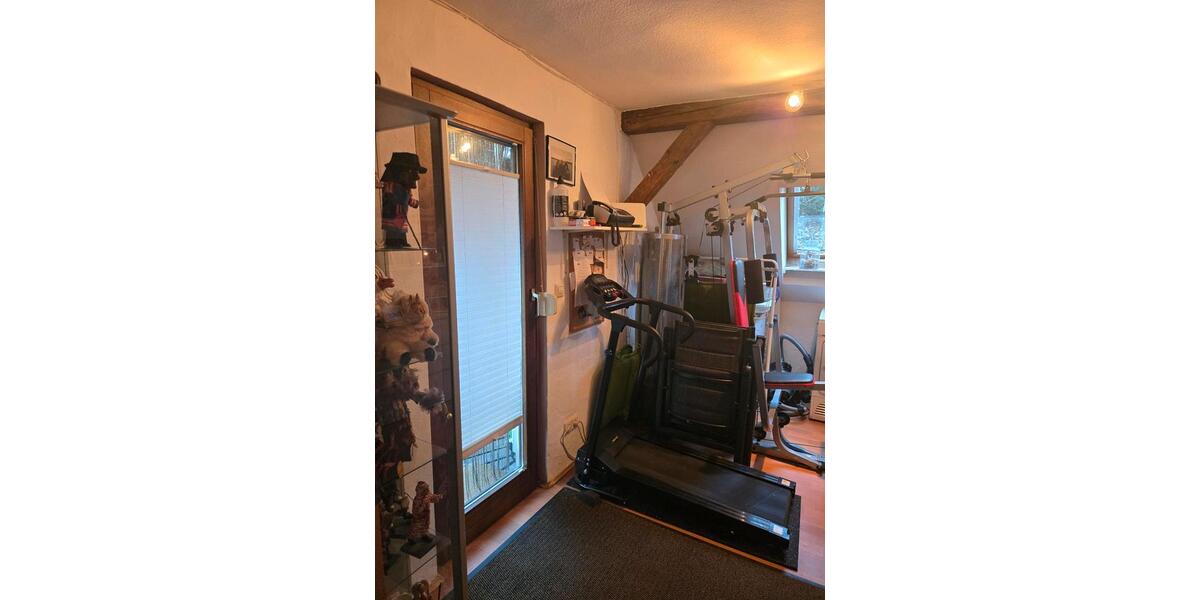 Dachgeschoßwohnung Oberndorf am Neckar - 4.5 Zimmer, 101 m&sup2;, 88.000&euro; | Angebot:27230214