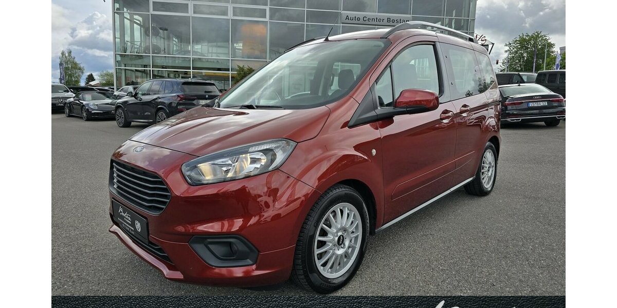 Ford Tourneo Courier 1.5 TDCI/NAVI/KAMERA/1.HAND 90.365 km 11.900 &euro; Villingen-Schwenningen 78054