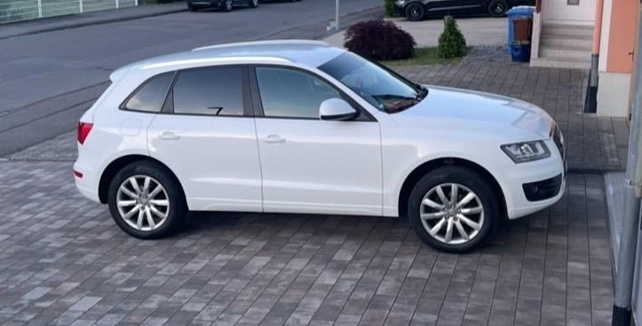 Audi Q5 208.000 km 7.800 &euro; Denkingen 78588