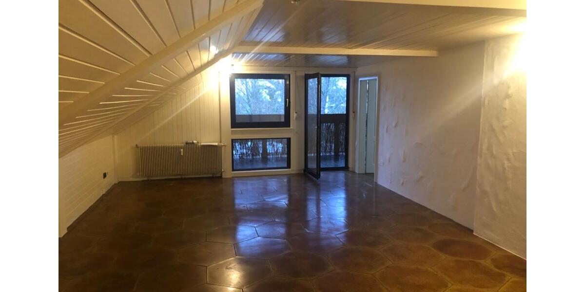 Dachgeschoßwohnung Donaueschingen - 2 Zimmer, 85 m&sup2;, 910&euro; | Angebot:25451983