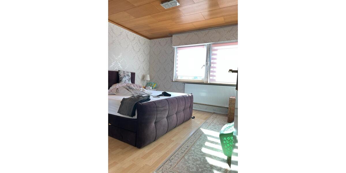 Einfamilienhaus Villingen-Schwenningen Schwenningen - 4.5 Zimmer, 160 m&sup2;, 359.000&euro; | Angebot:25214655