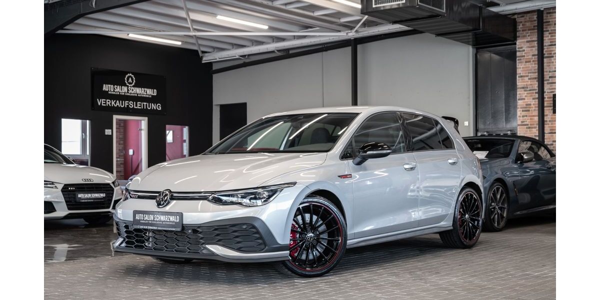 VW Golf 26.750 km 35.900 &euro; Trossingen 78647