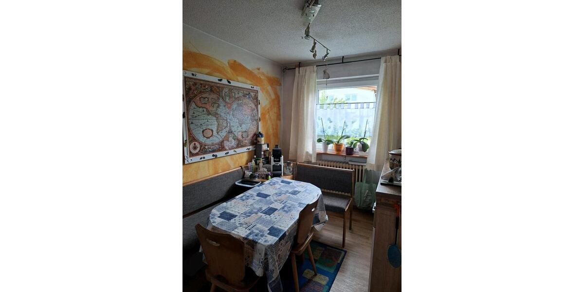 Etagenwohnung Bonndorf im Schwarzwald - 4 Zimmer, 97 m&sup2;, 820&euro; | Angebot:26589613