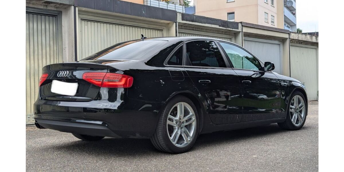 Audi A4 199.000 km 10.500 &euro; Villingen-Schwenningen 78048