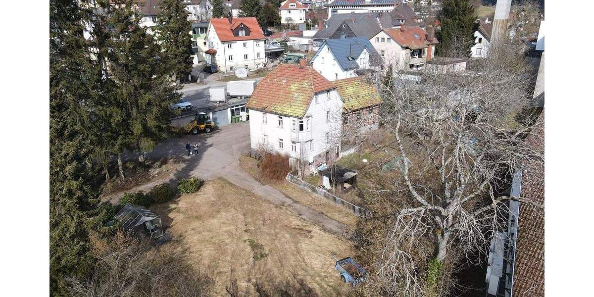 Mehrfamilienhaus, Wohnhaus Sankt Georgen im Schwarzwald Stadtgebiet - 1 Zimmer, 360 m&sup2;, 389.000&euro; | Angebot:25684280