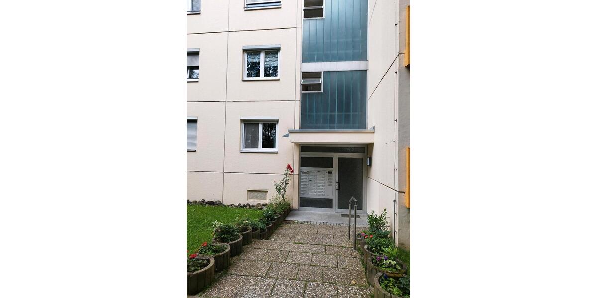 Etagenwohnung Villingen-Schwenningen Schwenningen - 4 Zimmer, 102 m&sup2;, 250.000&euro; | Angebot:24111903