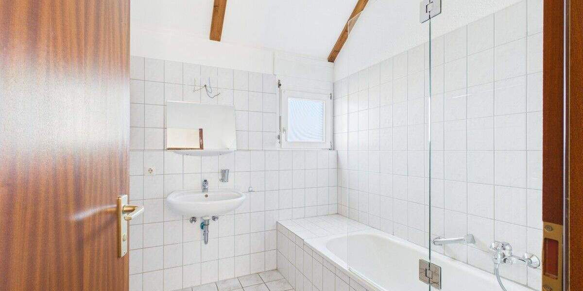 Reihenmittelhaus Rottweil - 5 Zimmer, 129 m&sup2;, 375.000&euro; | Angebot:25742611