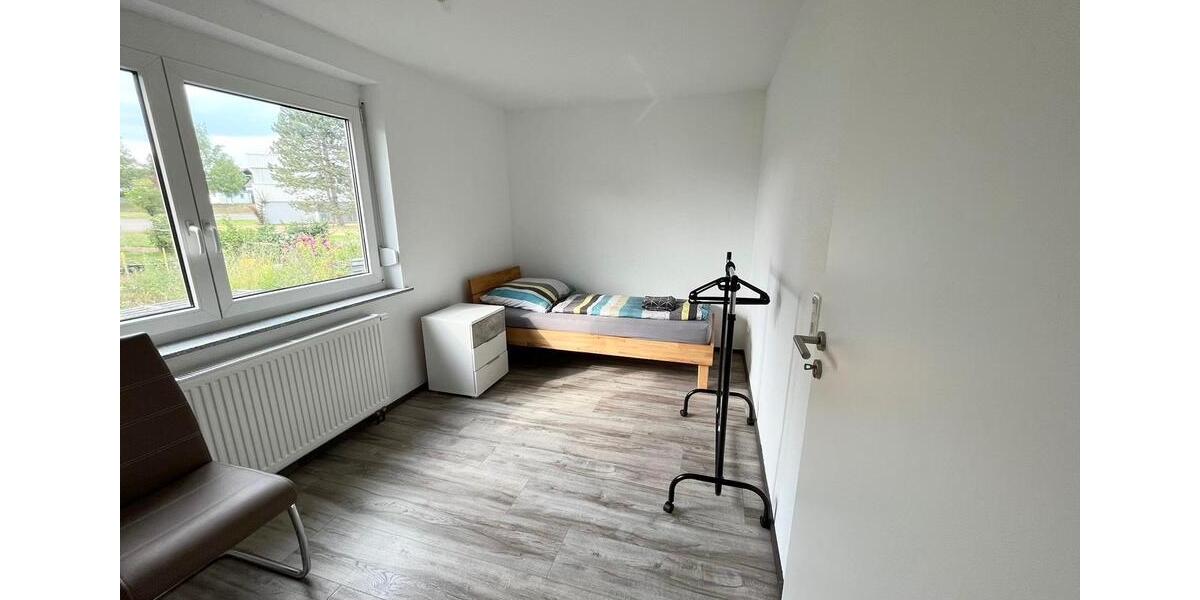 Mehrfamilienhaus, Wohnhaus Dunningen - 12 Zimmer, 298 m&sup2;, 485.000&euro; | Angebot:25643653