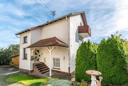 Haus Rottweil - 7 Zimmer, 160 m&sup2;, 1.450&euro; | Angebot:25925463