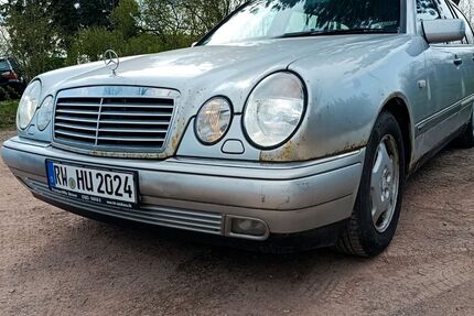 Mercedes-Benz E 230 354.000 km 1.190 &euro; Deißlingen 78652