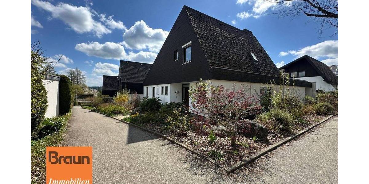 Mehrfamilienhaus, Wohnhaus Sankt Georgen im Schwarzwald Stadtgebiet - 5 Zimmer, 150 m&sup2;, 295.000&euro; | Angebot:26512820